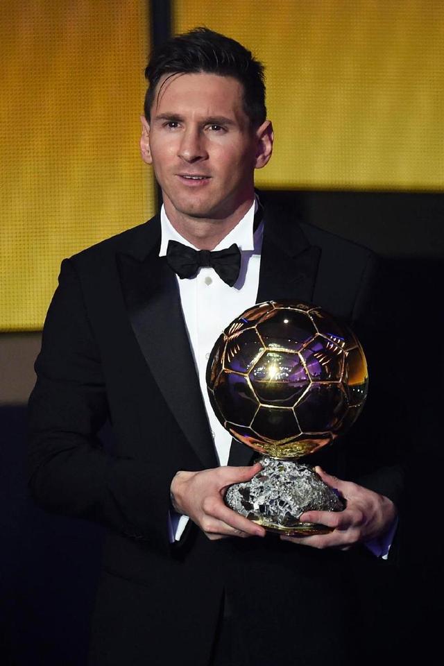 国安赛前训练人员齐整，达万、侯森跟队，乃比江“爆射”法比奥