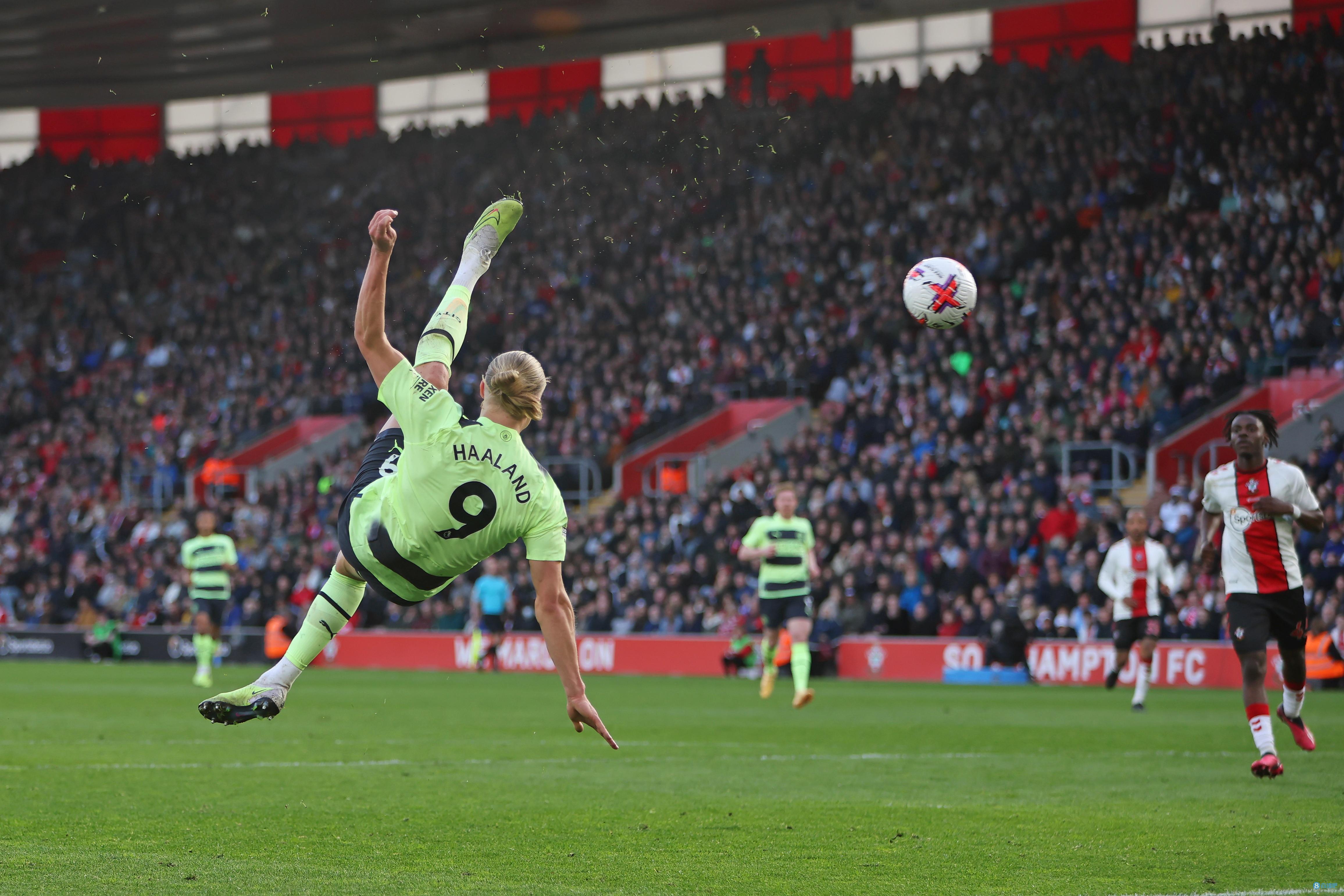 费兰·托雷斯戴帽创生涯新高！巴萨锋线涅槃重生