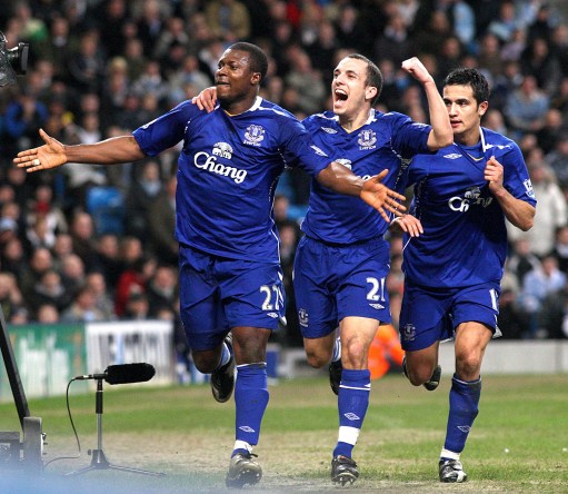 记者：马奎尔、德利赫特、谢什科缺席今日曼联训练